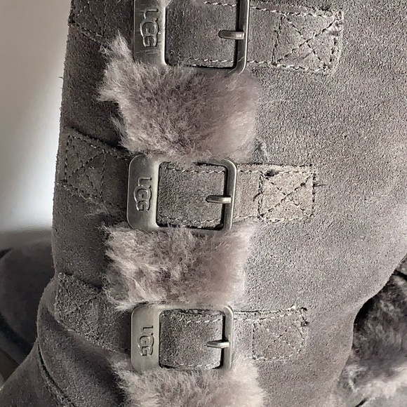 UGG Leather Boots - Picture 8 of 16